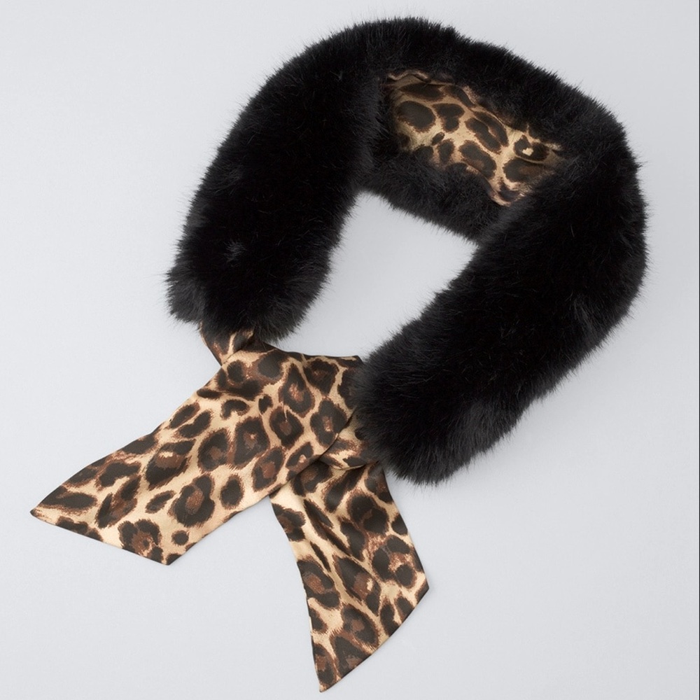WHBM FAUX FUR COLLAR SCARF